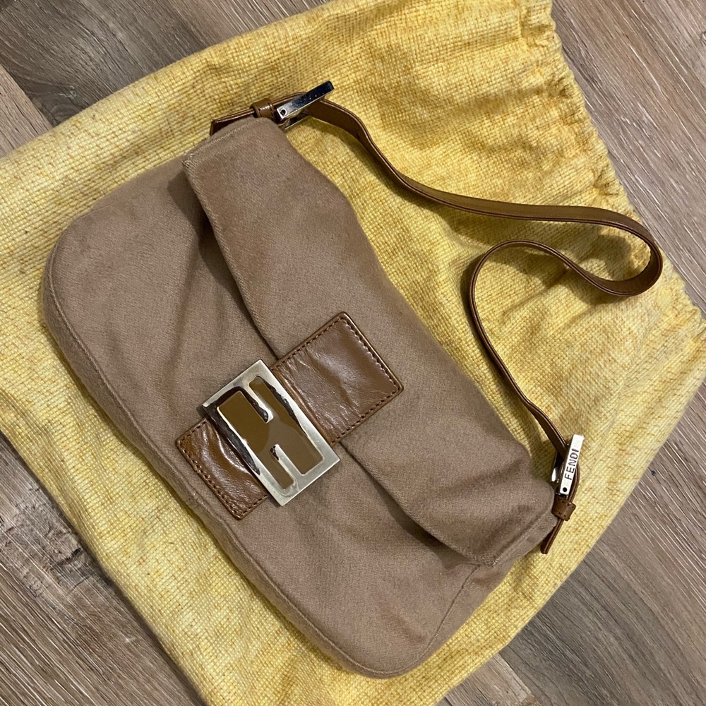 Fendi Baguette